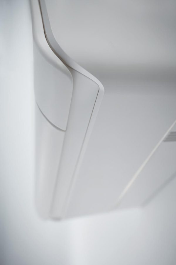 FTXTA-BW_detail_2.tif-cq5dam.web.1280.1280 Klimatska naprava DAIKIN Stylish BW Nordic FTXTA33 (FTXTA30BW+RXTA30B)