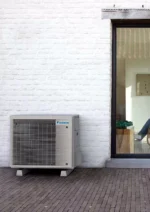 Klimatska naprava DAIKIN Emura FTXJ25 ( FTXJ25AW9 + RXJ25A9 ) 2,5kW bela